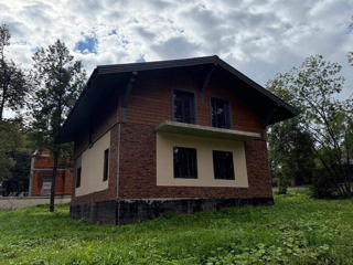 Дом, площадью 185 кв.м