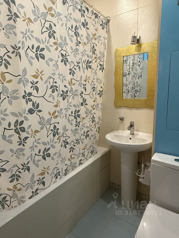 Продается 1-комнатная квартира, площадью 34.10 кв.м. Москва, набережная Котельническая, дом 33к1