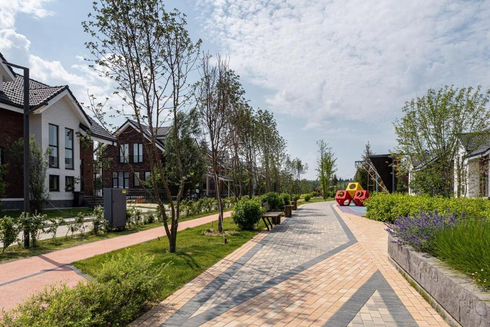 Продается дом, площадью 230.00 кв.м. Московская область, Подольск городской округ, деревня Булатово, территория КП Резиденция Булатово