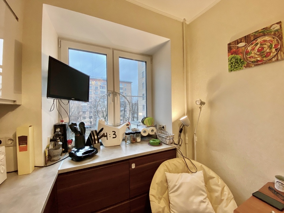 Продается 2-комнатная квартира, площадью 40.00 кв.м. Москва, улица Шаболовка, дом 54