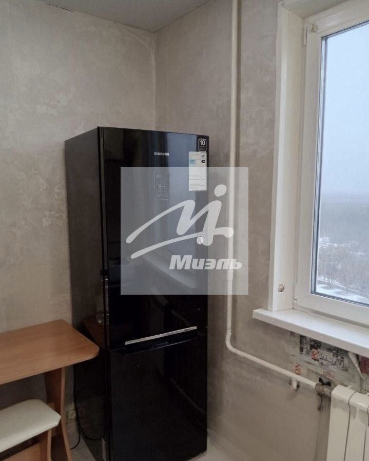 Продается 1-комнатная квартира, площадью 37.00 кв.м. Москва, улица Привольная, дом 13к1