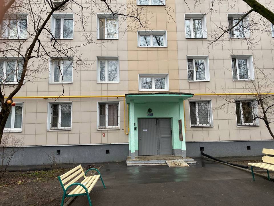 Продается 1-комнатная квартира, площадью 11.60 кв.м. Москва, улица Бирюлевская, дом 30