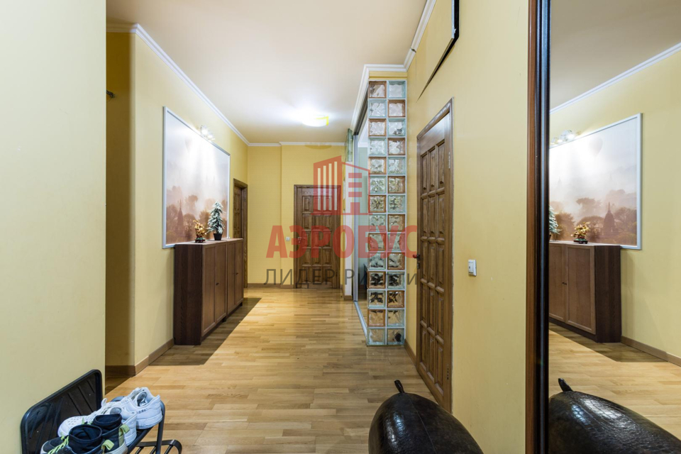 Продается 5-комнатная квартира, площадью 149.00 кв.м. Москва, проезд Кочновский, дом 4к2