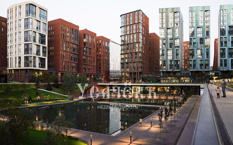 Продается 3-комнатная квартира, площадью 132.30 кв.м. Москва, улица Усачёва, дом 15