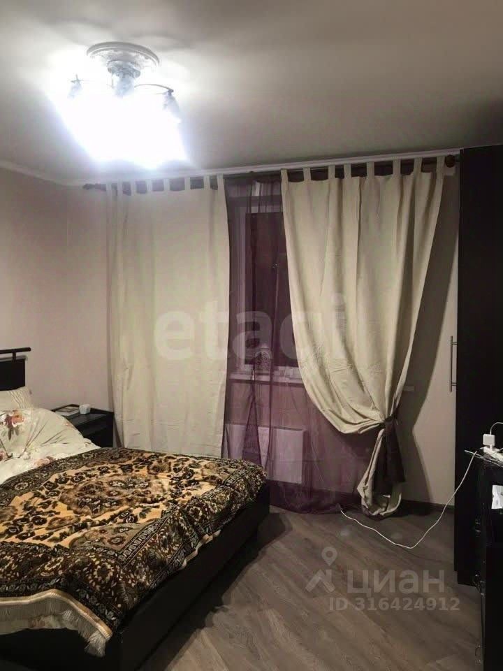 Продается 1-комнатная квартира, площадью 40.40 кв.м. Москва, улица Академика Семенова, дом 5