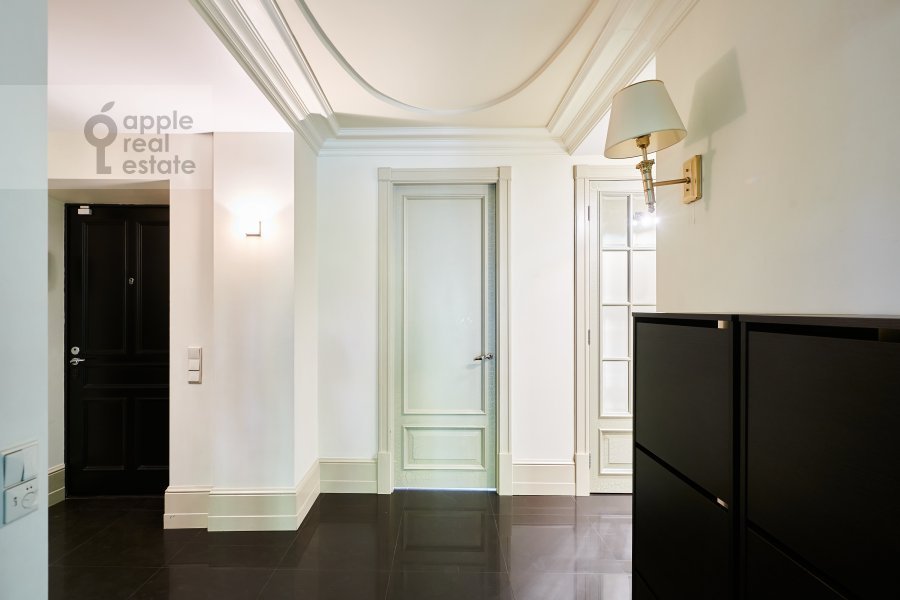 Продается 3-комнатная квартира, площадью 90.00 кв.м. Москва, переулок Козихинский Большой, дом 19/6