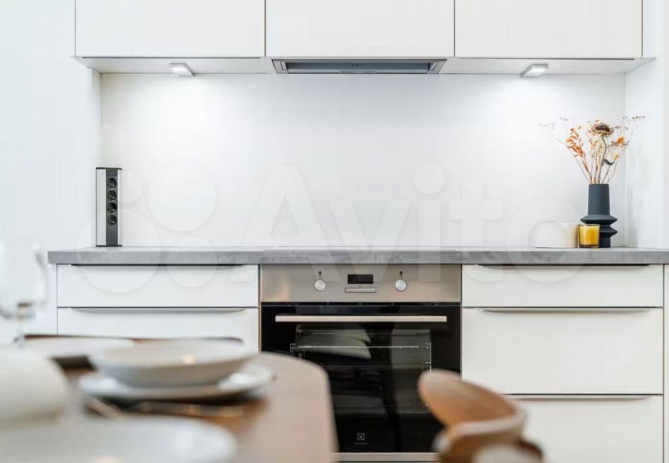 Продается 4-комнатная квартира, площадью 142.00 кв.м. Москва, улица Трубецкая, дом 12