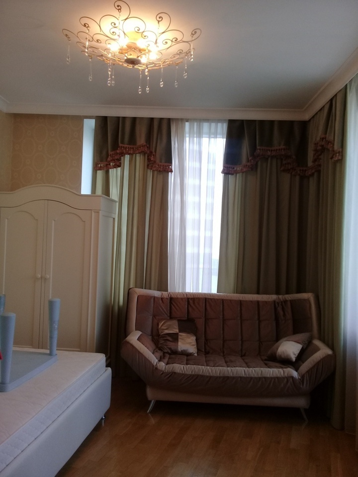 Продается 3-комнатная квартира, площадью 100.00 кв.м. Москва, улица Русаковская, дом 31