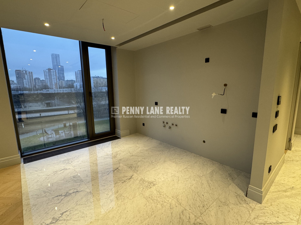 Продается 3-комнатная квартира, площадью 107.00 кв.м. Москва, улица Братьев Фонченко