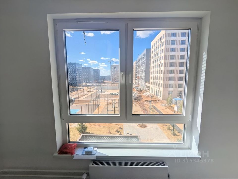 Продается 1-комнатная квартира, площадью 23.40 кв.м. Московская область, Красногорск городской округ, поселок Ильинское-Усово, улица Заповедная, дом 21