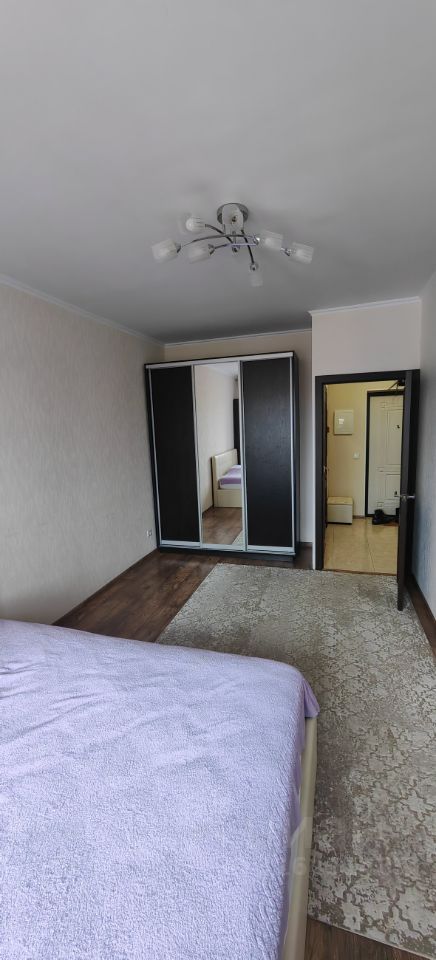 Продается 1-комнатная квартира, площадью 37.60 кв.м. Москва, город Щербинка, улица Барышевская Роща, дом 10