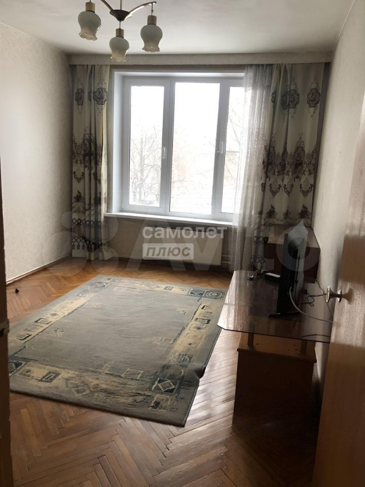 Продается 3-комнатная квартира, площадью 64.00 кв.м. Москва, улица 8-я Соколиной Горы, дом 7