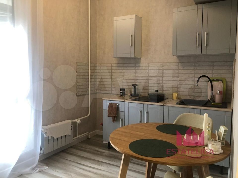 Продается 1-комнатная квартира, площадью 34.00 кв.м. Москва, улица Парковая, дом 1