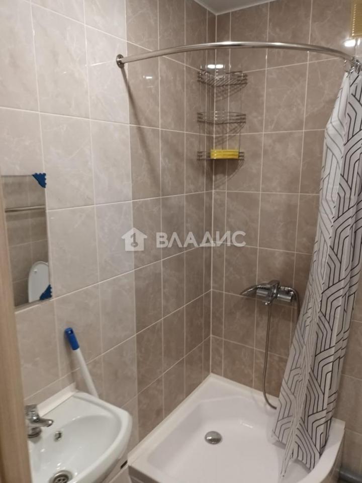 Продается 1-комнатная квартира, площадью 18.00 кв.м. Москва, Аминьевское шоссе, дом 5