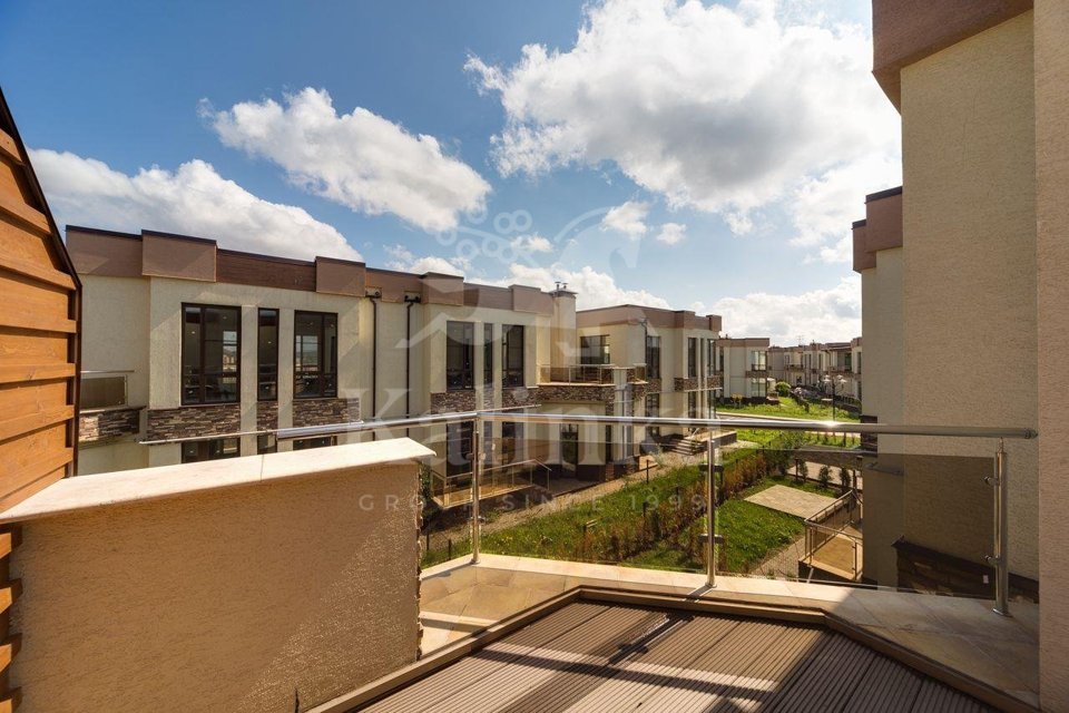 Продается дом, площадью 220.00 кв.м. Московская область, Истра городской округ, деревня Красный Посёлок, жилой комплекс Покровский, улица Новая, дом 254