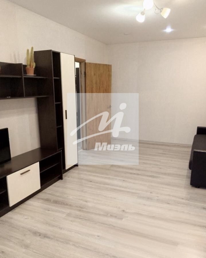 Продается 1-комнатная квартира, площадью 37.00 кв.м. Москва, улица Привольная, дом 13к1