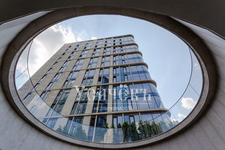 Продается 4-комнатная квартира, площадью 150.00 кв.м. Москва, улица Братьев Фонченко