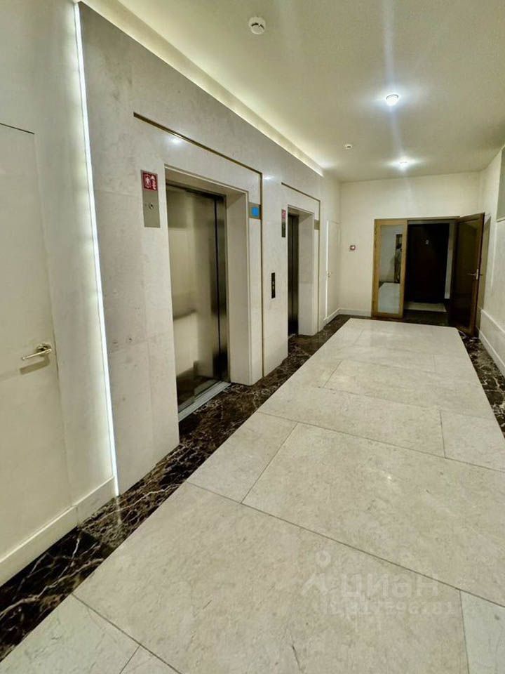 Продается 3-комнатная квартира, площадью 130.00 кв.м. Москва, набережная Котельническая, дом 31