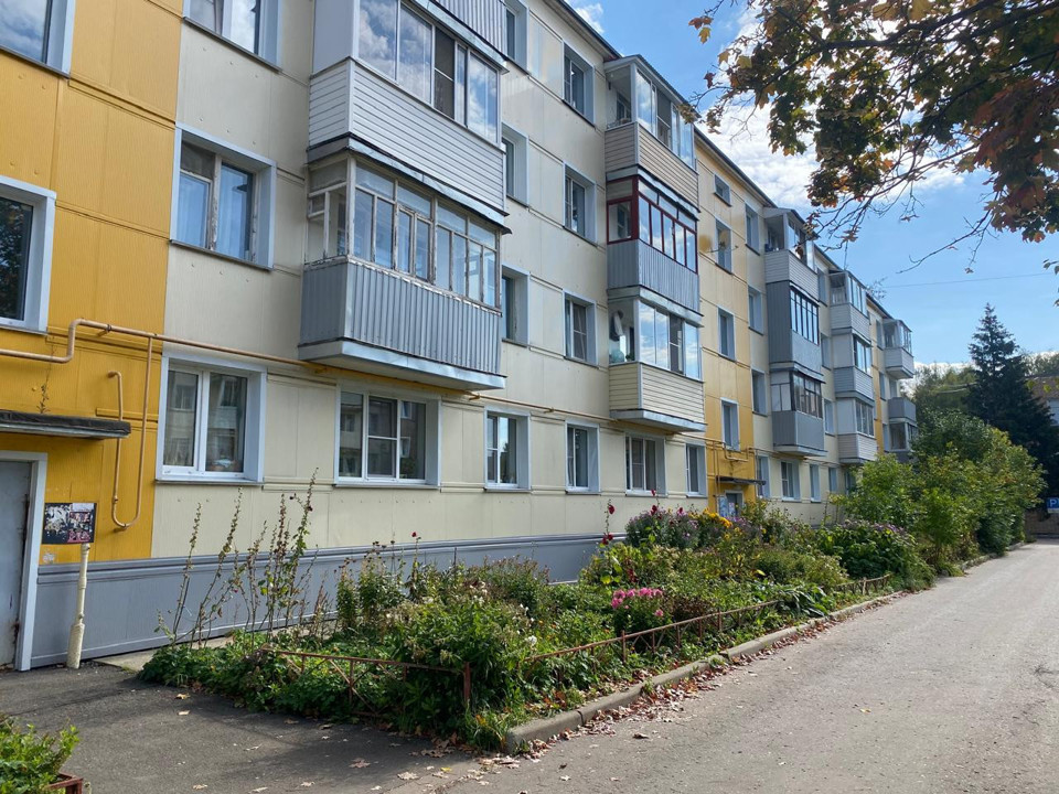 Продается 2-комнатная квартира, площадью 43.80 кв.м. Московская область, Сергиево-Посадский район, город Пересвет, улица Комсомольская, дом 2