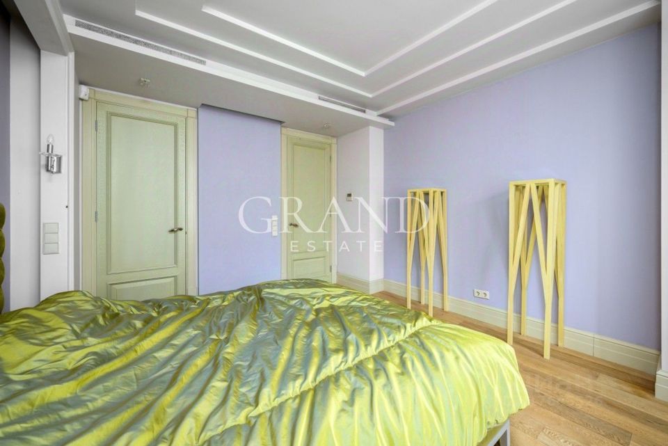 Продается 3-комнатная квартира, площадью 90.00 кв.м. Москва, переулок Козихинский Большой, дом 19/6