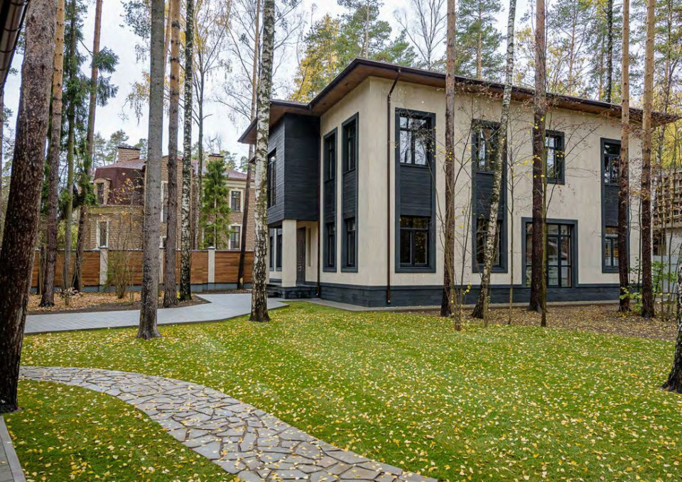 Продается дом, площадью 500.00 кв.м. Московская область, Одинцовский район, деревня Жуковка