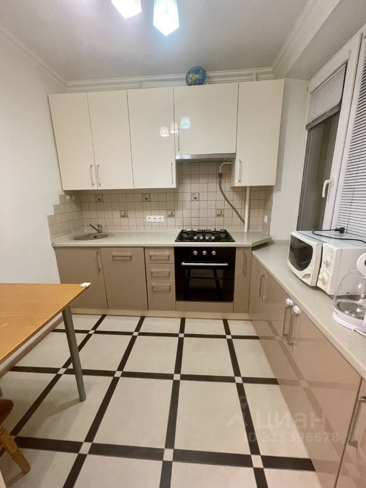 Продается 1-комнатная квартира, площадью 31.90 кв.м. Москва, улица Пудовкина, дом 19