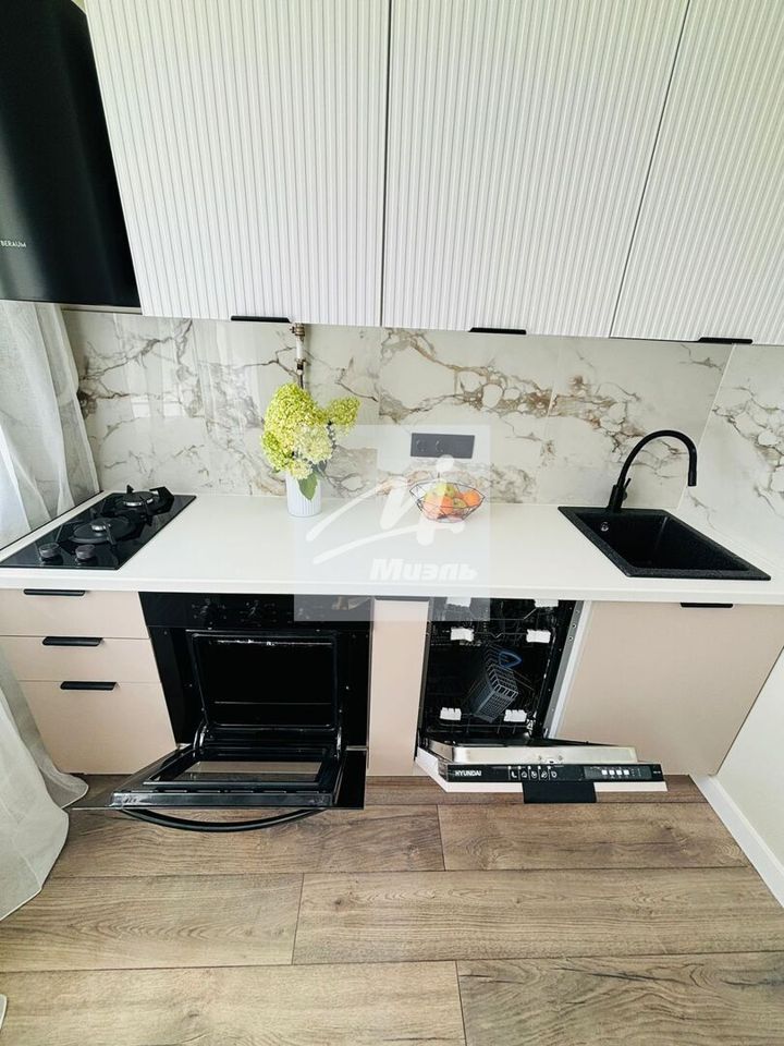 Продается 1-комнатная квартира, площадью 30.00 кв.м. Москва, Кутузовский проспект, дом 9к1