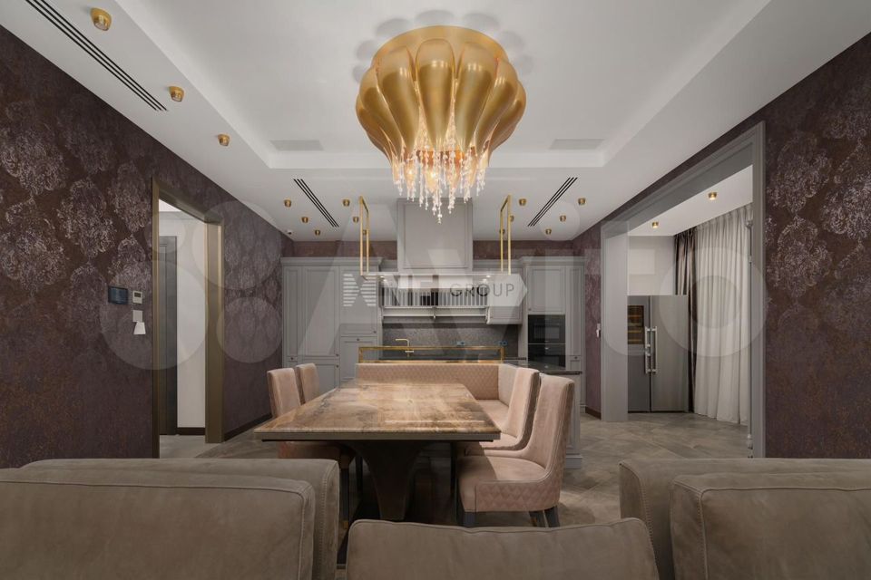 Продается 4-комнатная квартира, площадью 298.90 кв.м. Москва, улица Трубецкая, дом 8