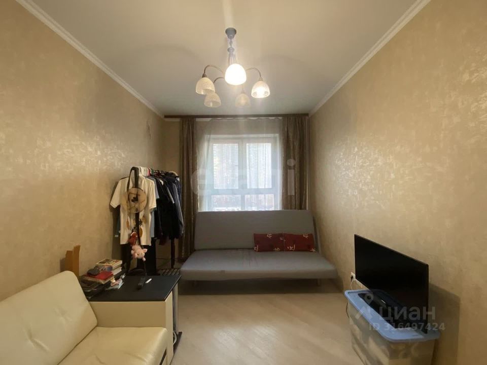 Продается 1-комнатная квартира, площадью 31.80 кв.м. Московская область, Красногорск городской округ, поселок городского типа Путилково, улица Сходненская, дом 11