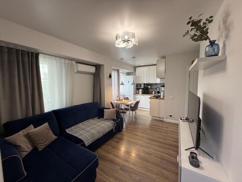 Продается 2-комнатная квартира, площадью 45.00 кв.м. Москва, улица Нежинская, дом 19к1