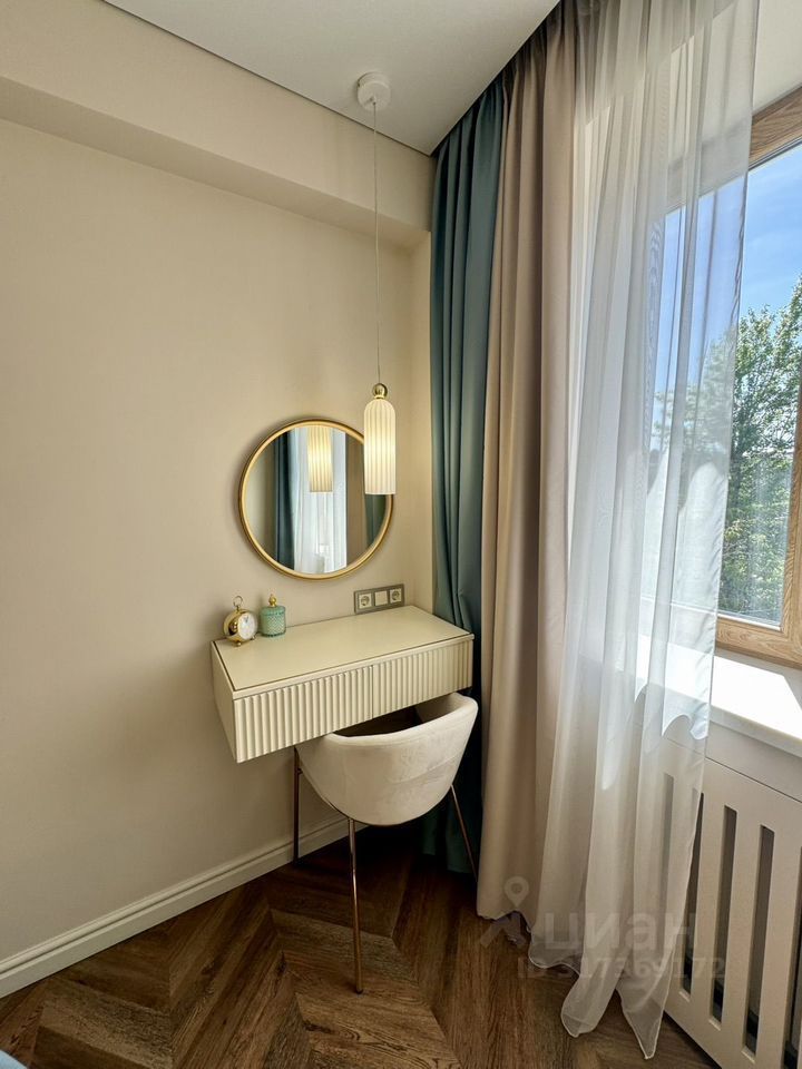 Продается 2-комнатная квартира, площадью 44.00 кв.м. Москва, Комсомольский проспект, дом 30