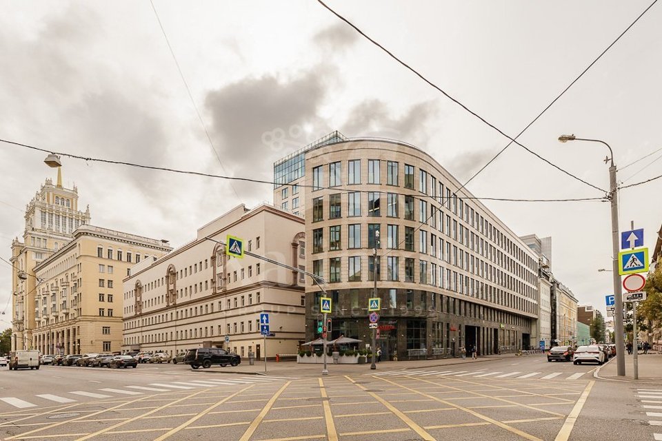 Продается 2-комнатная квартира, площадью 59.60 кв.м. Москва, улица Большая Садовая