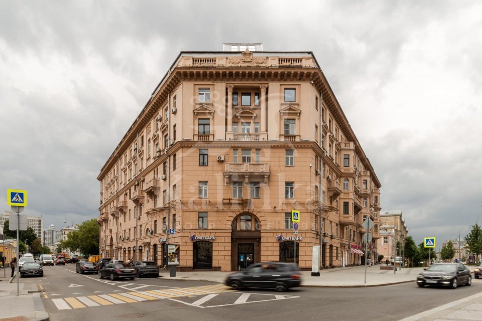 Продается 6-комнатная квартира, площадью 259.30 кв.м. Москва, Новинский бульвар