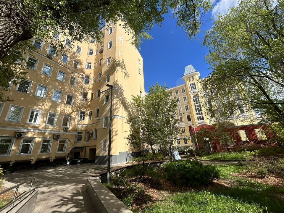 Продается 1-комнатная квартира, площадью 21.00 кв.м. Москва, улица Маросейка, дом 13с3