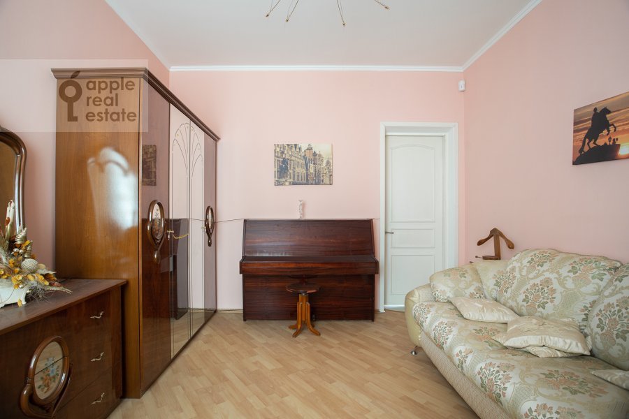 Продается 4-комнатная квартира, площадью 120.00 кв.м. Москва, переулок Козихинский Большой, дом 8