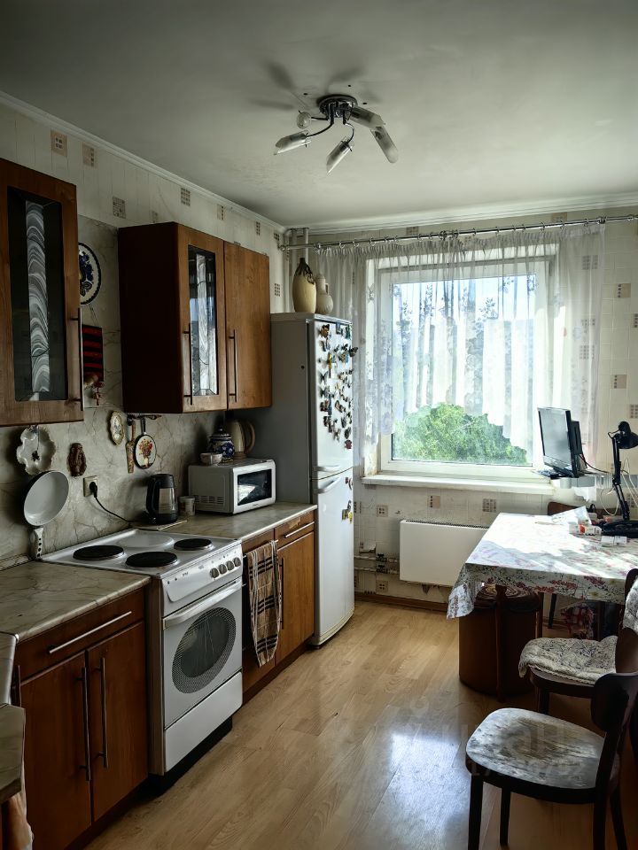 Продается 2-комнатная квартира, площадью 59.80 кв.м. Москва, улица Никулинская, дом 12к2