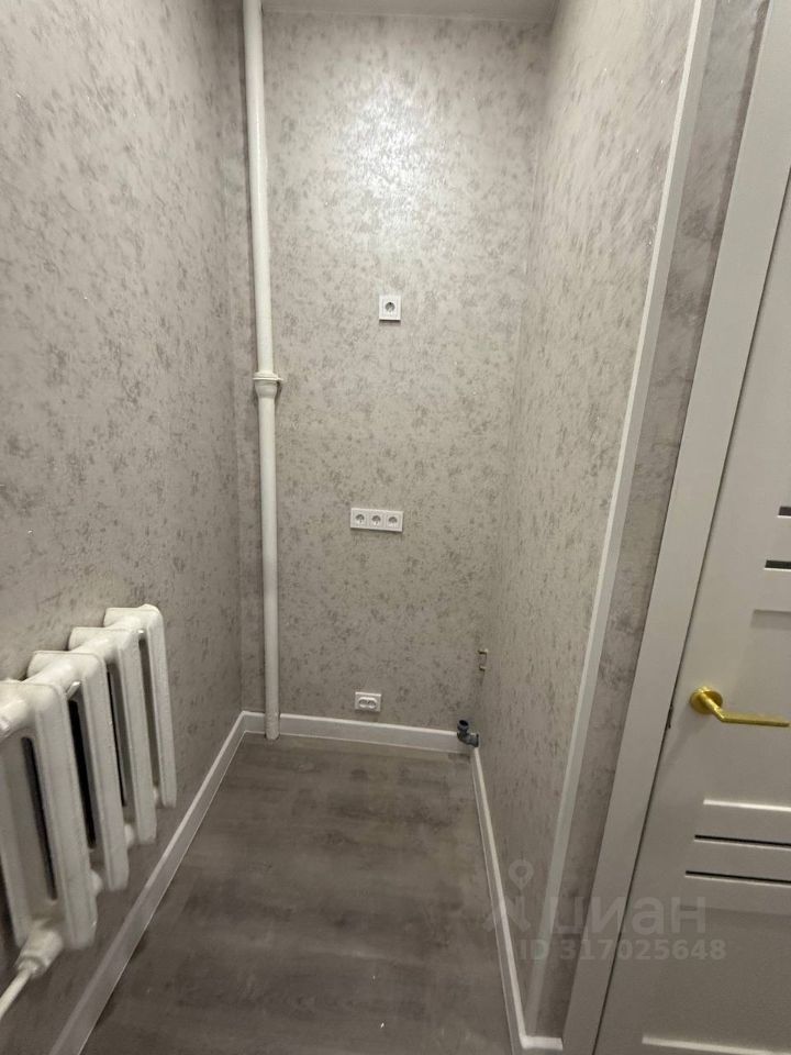 Продается 1-комнатная квартира, площадью 12.00 кв.м. Москва, улица Покровка, дом 43А