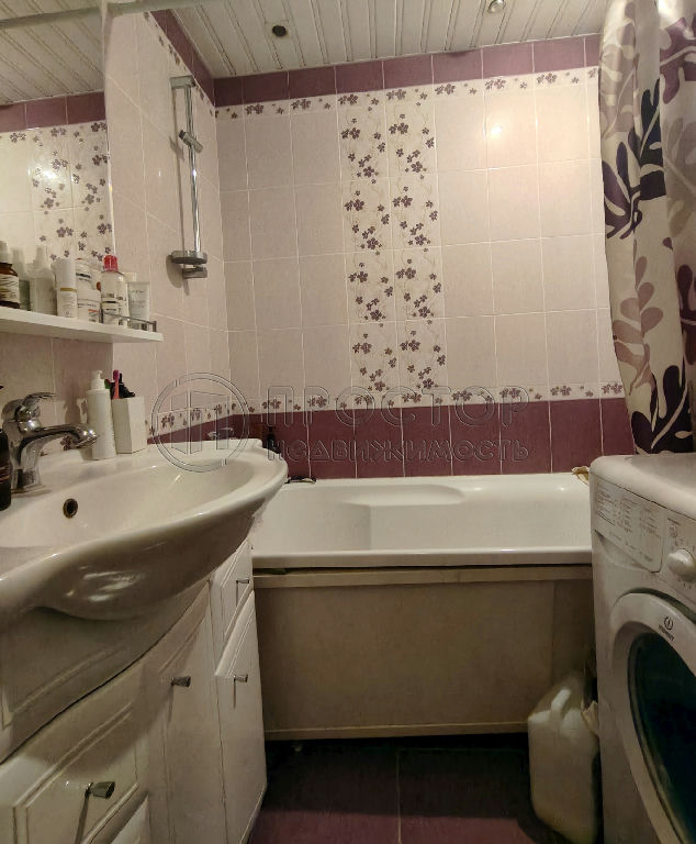 Продается 1-комнатная квартира, площадью 38.00 кв.м. Москва, улица Никулинская, дом 31