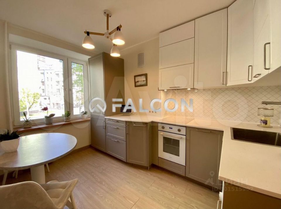 Продается 2-комнатная квартира, площадью 43.00 кв.м. Москва, улица Пресненский Вал, дом 26