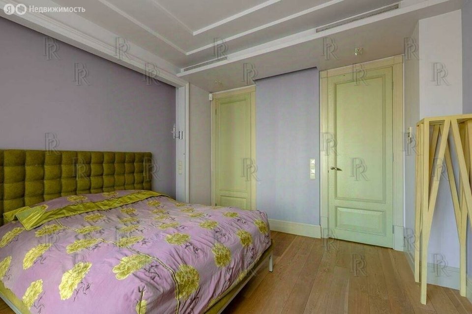 Продается 3-комнатная квартира, площадью 90.00 кв.м. Москва, переулок Козихинский Большой, дом 19/6