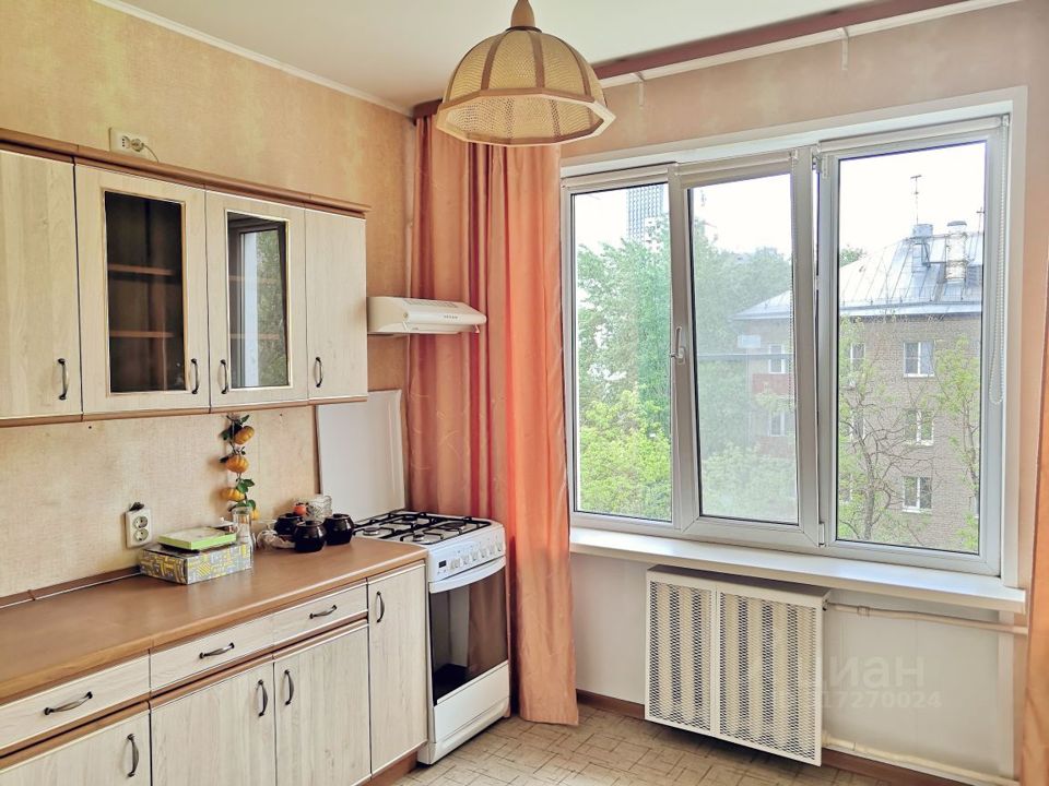 Продается 1-комнатная квартира, площадью 32.60 кв.м. Москва, улица Амундсена, дом 10