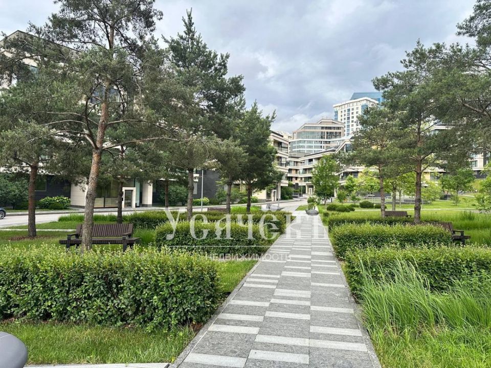 Продается 4-комнатная квартира, площадью 196.70 кв.м. Москва, улица Минская, дом 2вк4