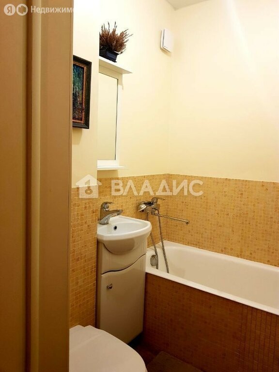 Продается 2-комнатная квартира, площадью 43.00 кв.м. Москва, улица Каменщики Малые, дом 18к1