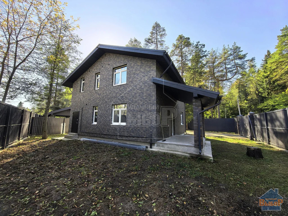 Продается дом, площадью 170.00 кв.м. Московская область, Раменский район, дачный поселок Кратово, улица Чехова, дом 54