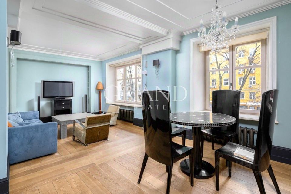 Продается 3-комнатная квартира, площадью 90.00 кв.м. Москва, переулок Козихинский Большой, дом 19/6