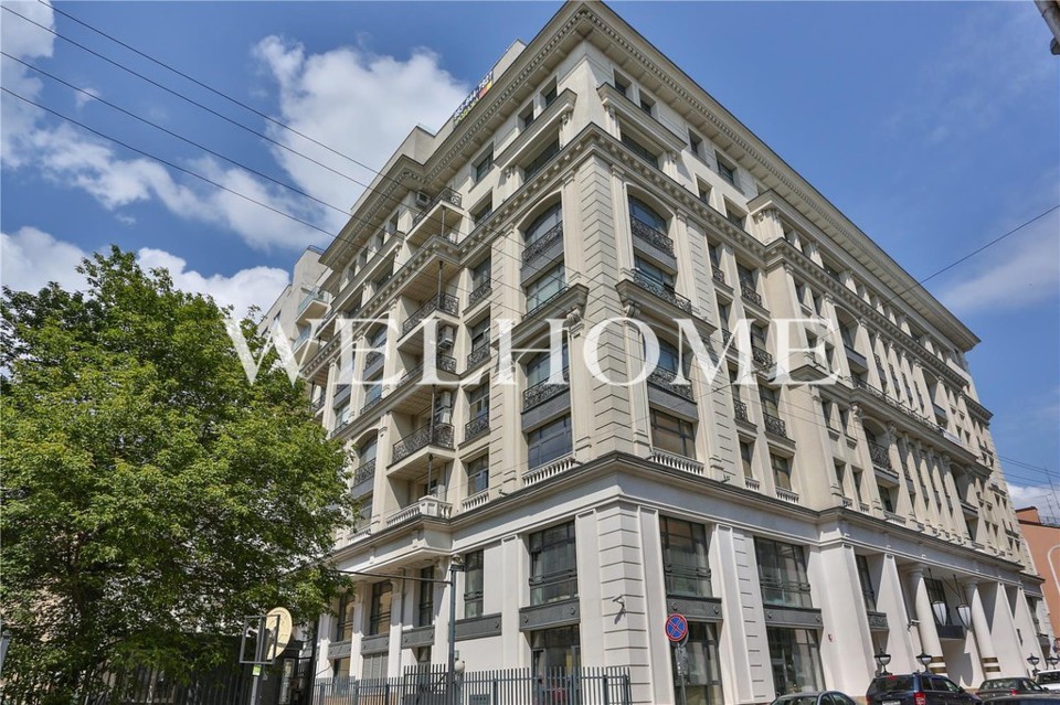 Продается 3-комнатная квартира, площадью 142.60 кв.м. Москва, переулок Казарменный, дом 3