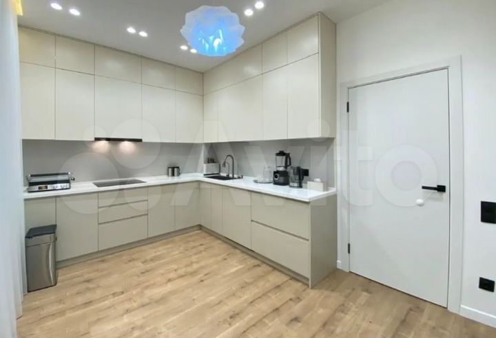 Продается 3-комнатная квартира, площадью 112.20 кв.м. Москва, улица Большая Садовая, дом 5к1