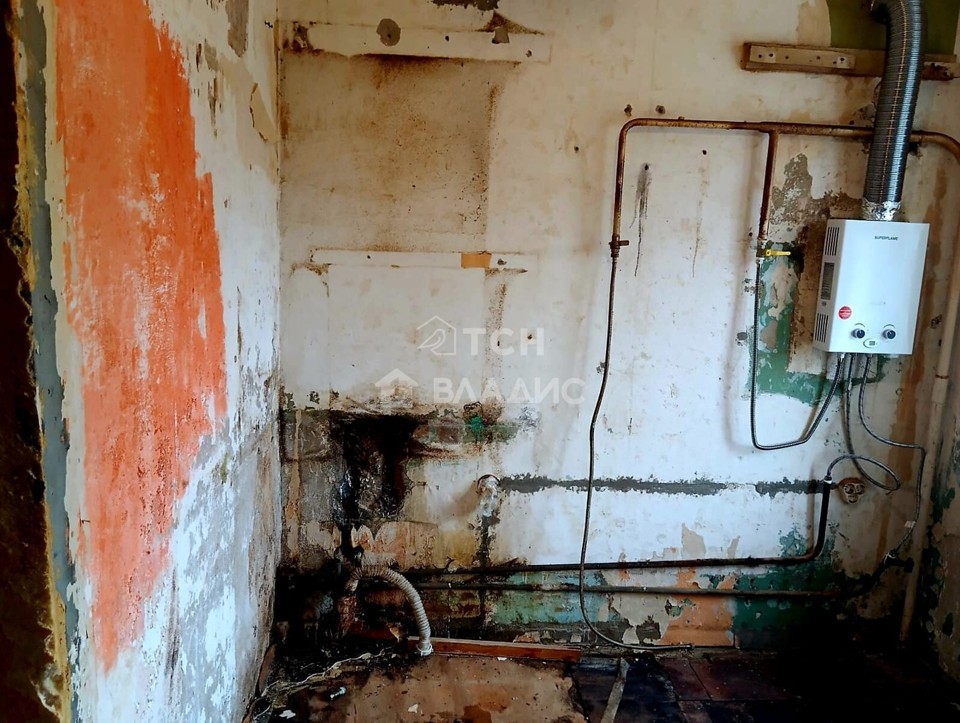 Продается 2-комнатная квартира, площадью 44.00 кв.м. Московская область, Лосино-Петровский городской округ, поселок Свердловский, улица Набережная, дом 4а