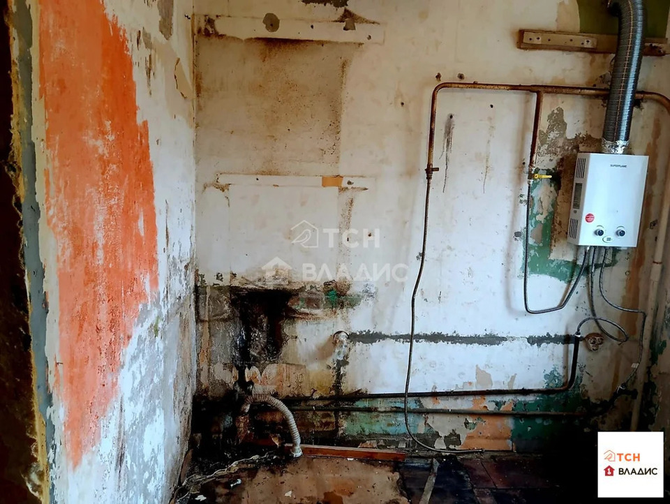 Продается 2-комнатная квартира, площадью 44.00 кв.м. Московская область, Лосино-Петровский городской округ, поселок Свердловский, улица Набережная, дом 4а