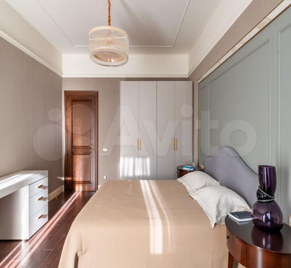 Продается 4-комнатная квартира, площадью 187.00 кв.м. Москва, переулок Козихинский Большой